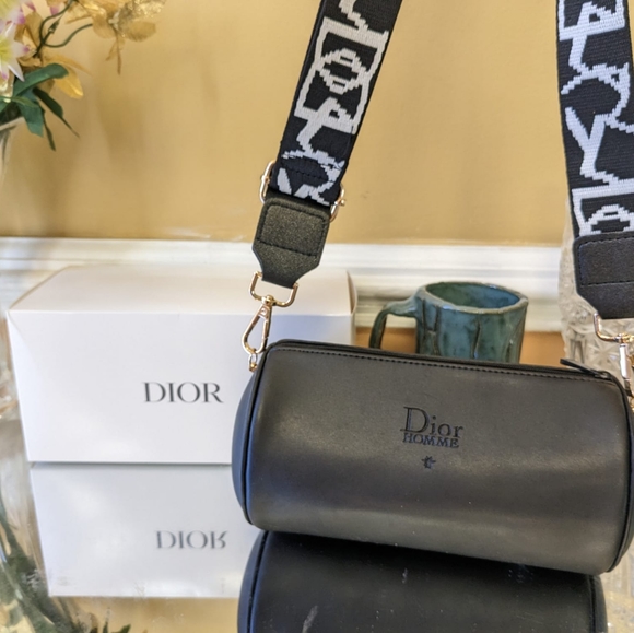 Dior Toiletry bag/ purse/ pouch/ cosmetic bag to crossbody bag - Picture 6 of 14